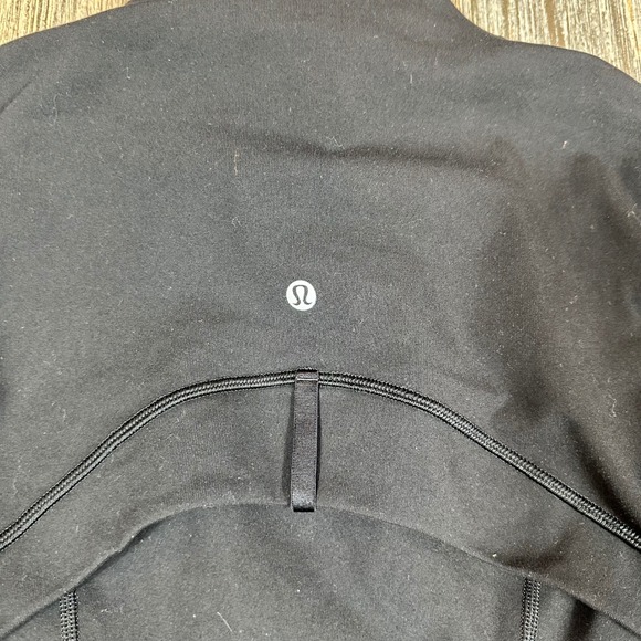Lululemon Black Define‎ Jacket Thumbholes Full Zip Athletic Fitted Size 6 - Picture 9 of 9